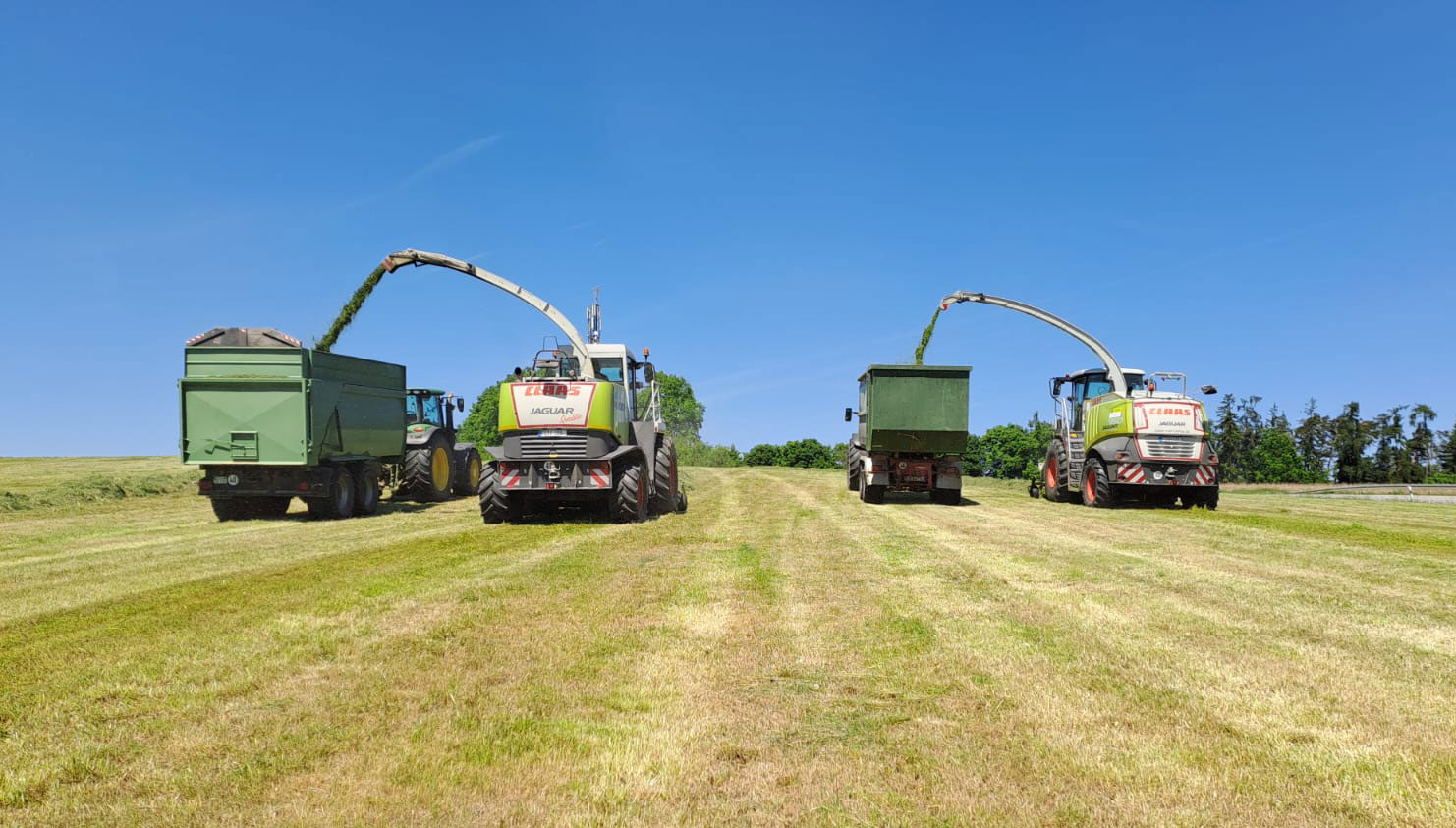 haeckselarbeiten-lohnunternhemen-hoegl-claas